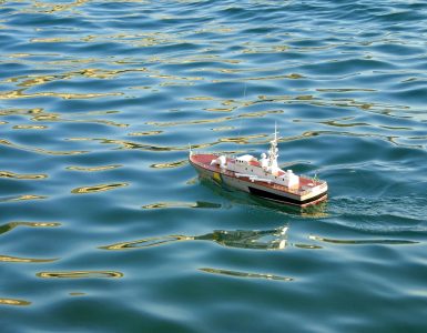 Radio control fishing boat Feature image